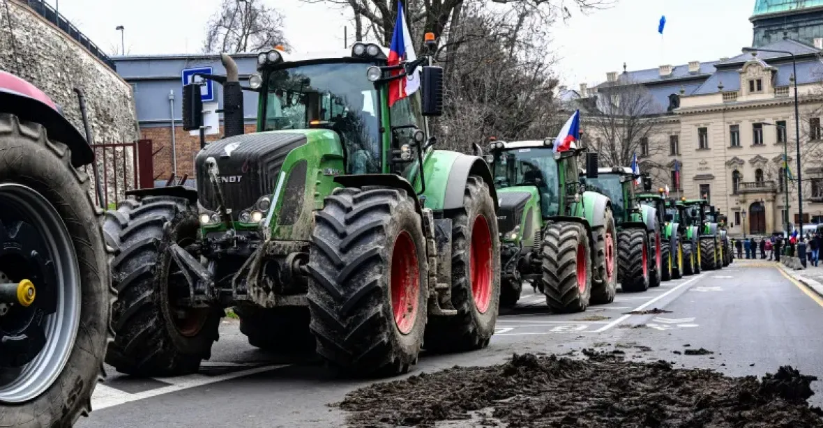 Čeští zemědělci budou pokračovat v protestech. Připojí se k evropské demonstraci