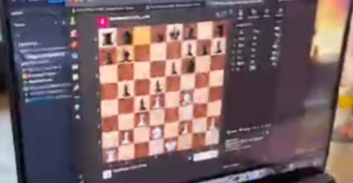 VIDEO: Musk ukázal, jak muž s jeho čipem hraje šachy pouhými myšlenkami