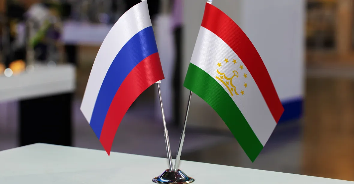 Tádžikové ve velkém opouštějí Rusko. Po útoku na Crocus v Moskvě mají strach