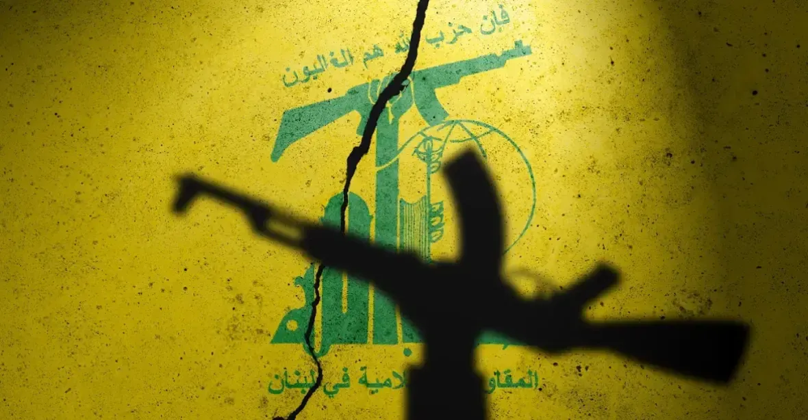 Hizballáh odpálil desítky raket na Izrael. Čeká se na odpověď